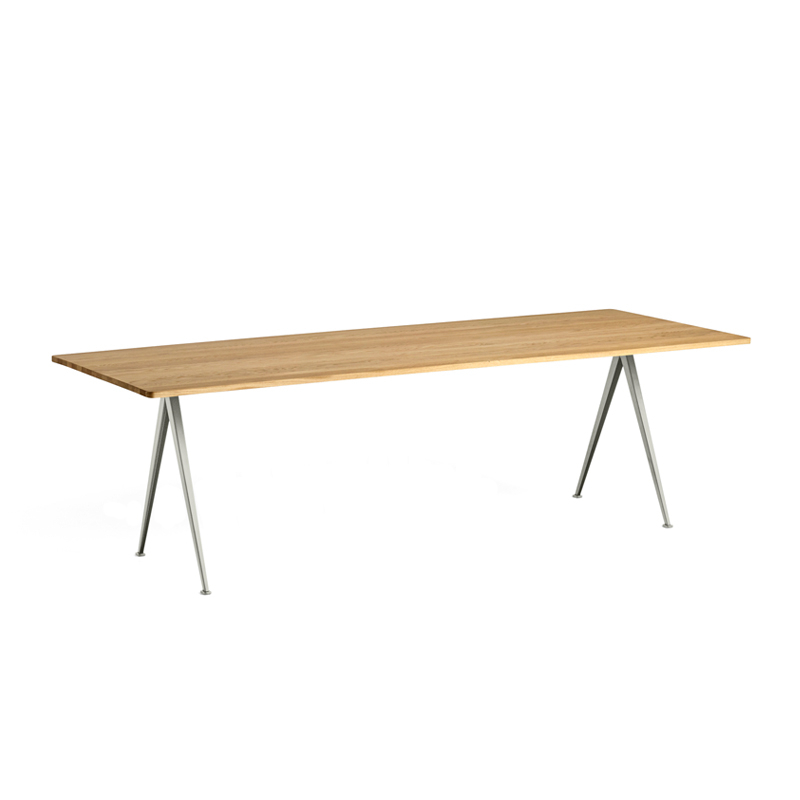 Table PYRAMID 02 Chêne laqué clair/ beige HAY