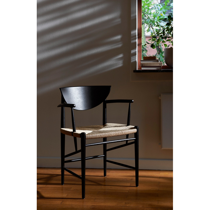 Chaise DRAWN HM4 Noir AND TRADITION