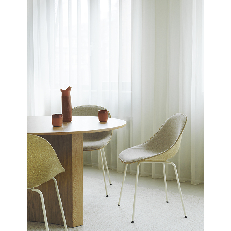 Chaise MAT Face avant rembourrée Hallingdal 220/ chanvre Normann Copenhagen