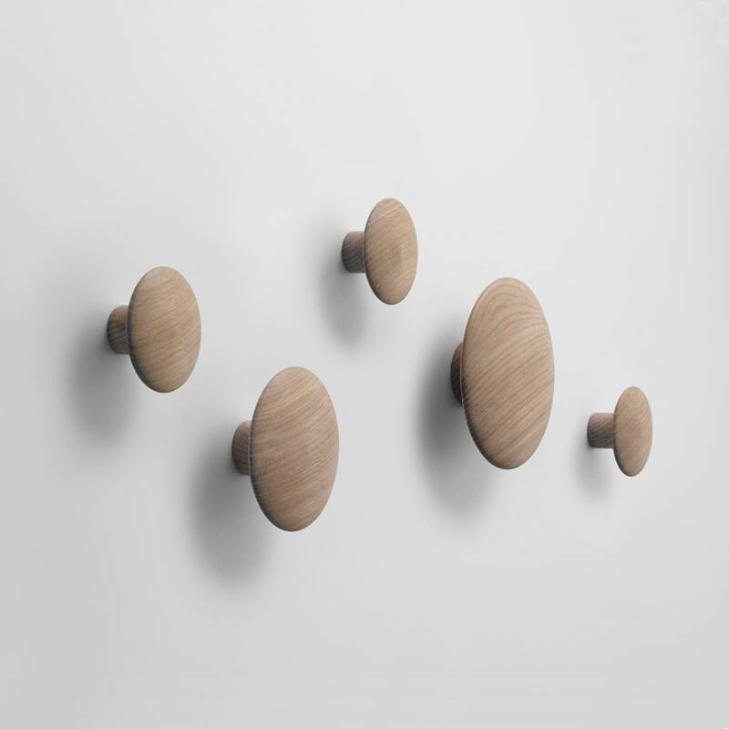 Patère Design Patère DOTS Ø 13 Chêne MUUTO