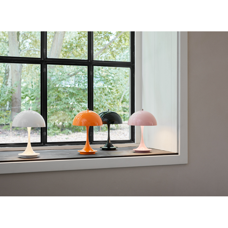 Lampe à poser PANTHELLA 160 PORTABLE METAL V2 Corail LOUIS POULSEN