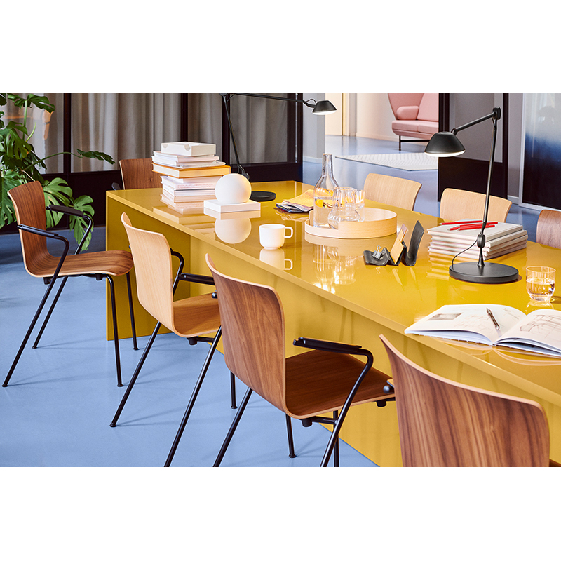 Chaise VICO DUO avec accoudoirs Chêne FRITZ HANSEN