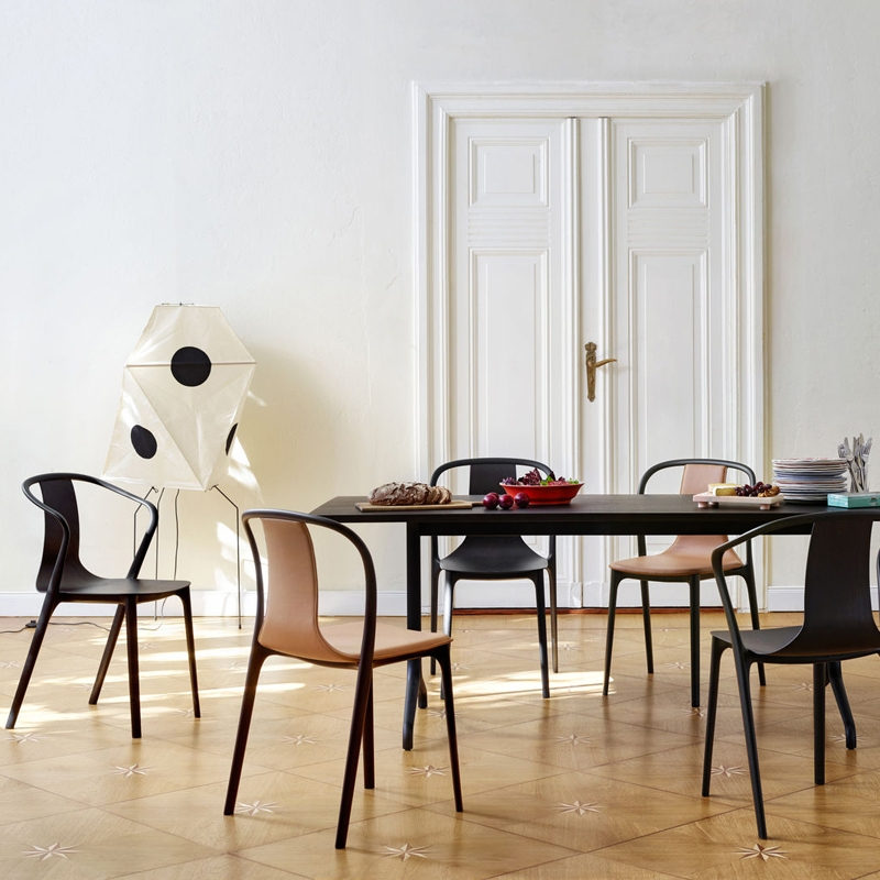 Chaise BELLEVILLE ARMCHAIR bois Chêne foncé VITRA