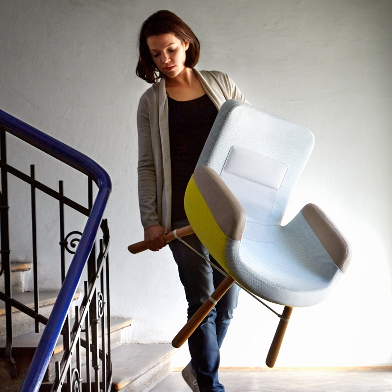 Fauteuil EAST RIVER Jaune/ bleu ciel  Pieds naturels VITRA