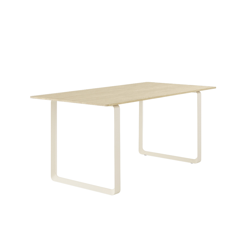 Table 70/70 Chêne massif Chêne/ sable MUUTO