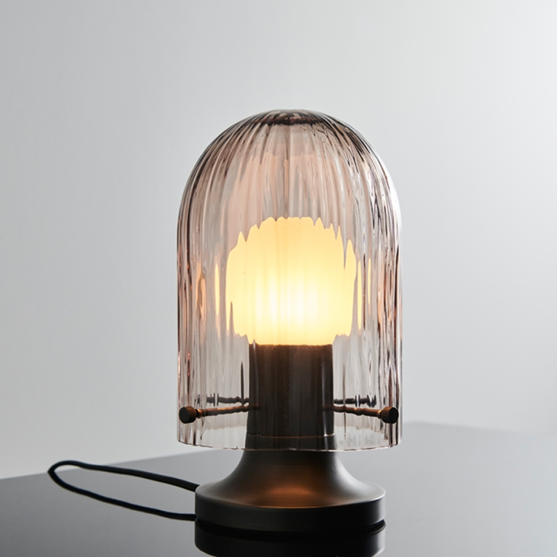 Lampe à poser SEINE Fumé GUBI