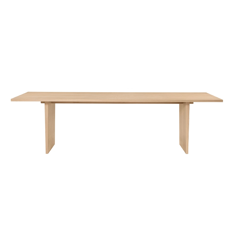 Table PRIVATE Chêne clair GUBI