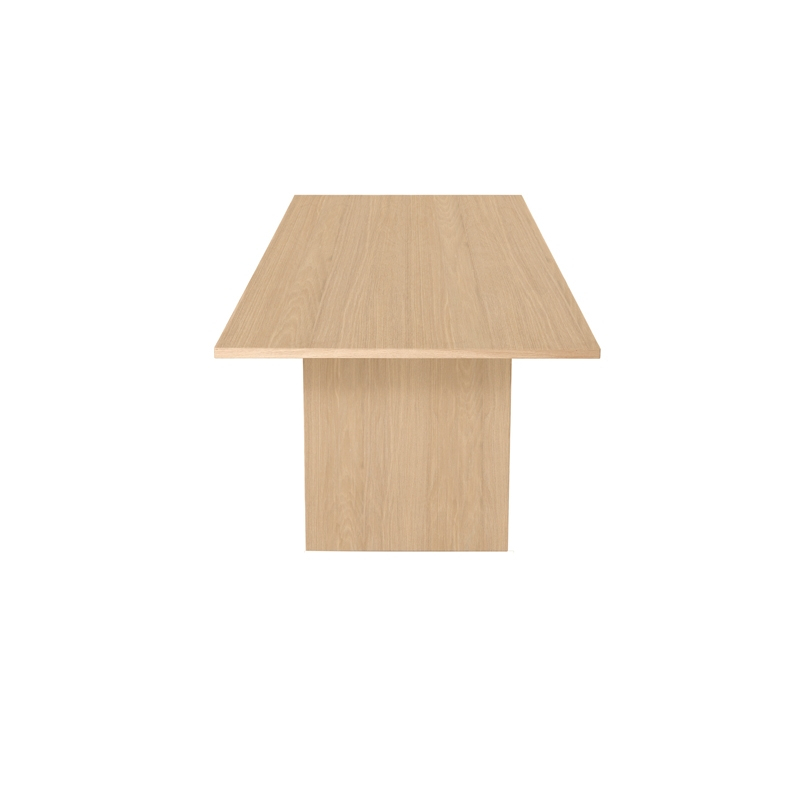 Table PRIVATE Chêne clair GUBI