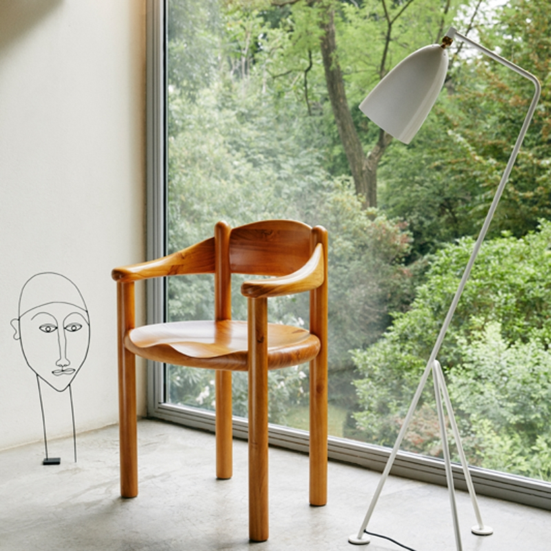 Chaise DAUMILLER Pin doré GUBI