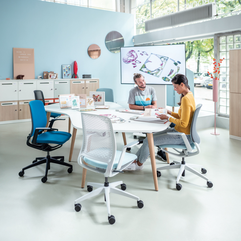 Fauteuil de bureau SE:MOTION assise et dossier rembourrés Gris clair 60011/ structure gris clair SILVERA PRO