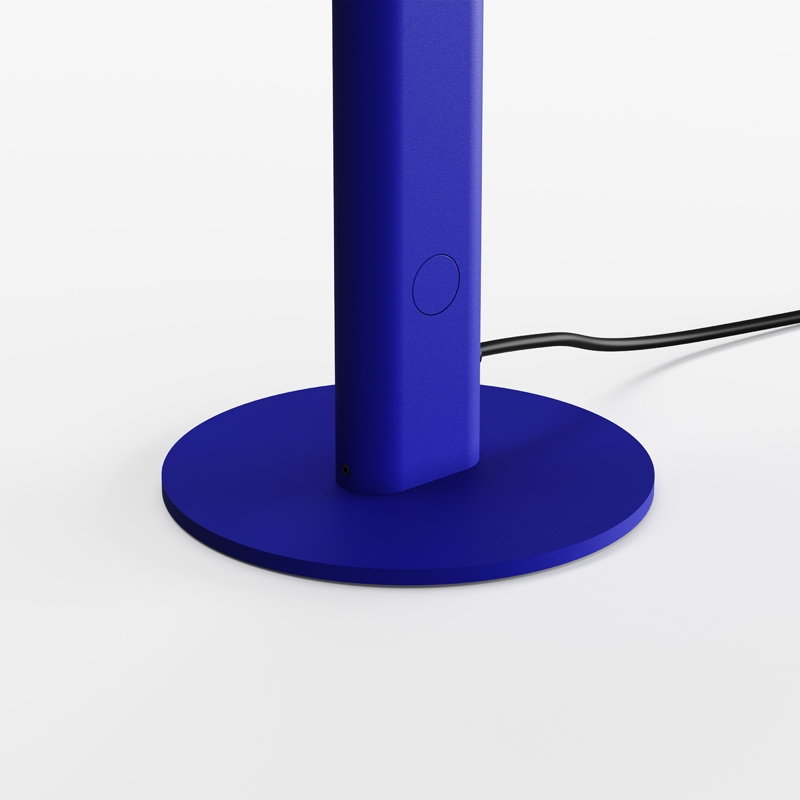 Lampe à poser NOD Bleu Majorelle TIPTOE