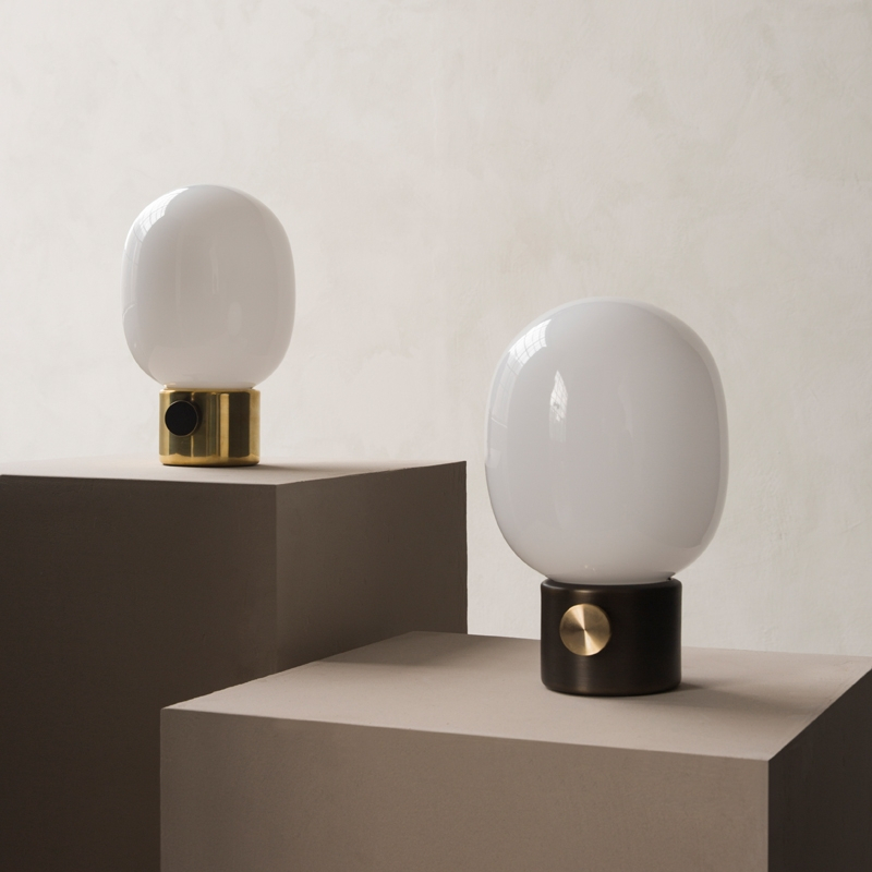 Lampe à poser JWDA métal Laiton bruni AUDO COPENHAGEN
