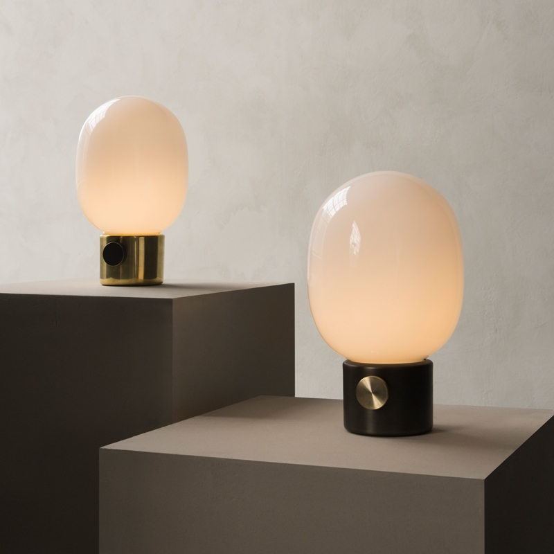 Lampe à poser JWDA métal Laiton bruni AUDO COPENHAGEN