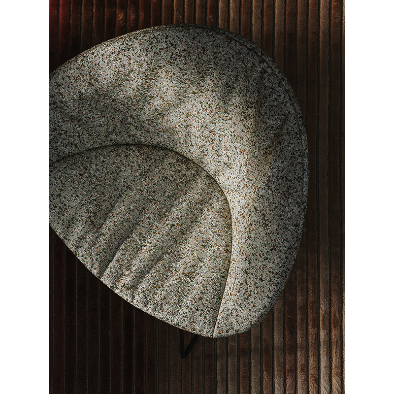 Fauteuil ADELL piètement bois Atom 124/ ivoire ARPER