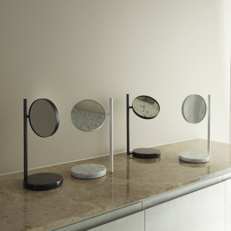 Miroir Miroir POSE Noir Normann Copenhagen