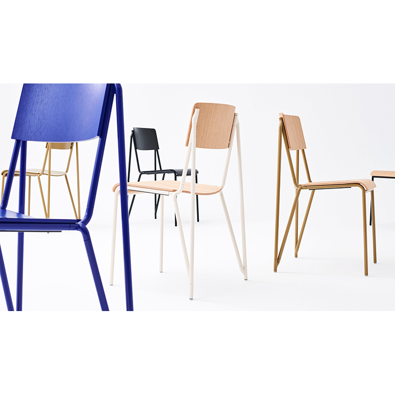Chaise PETIT STANDARD Argile/ pieds argile HAY