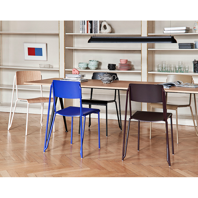 Chaise PETIT STANDARD Bleu ultra marine/ pieds bleu ultra marine HAY