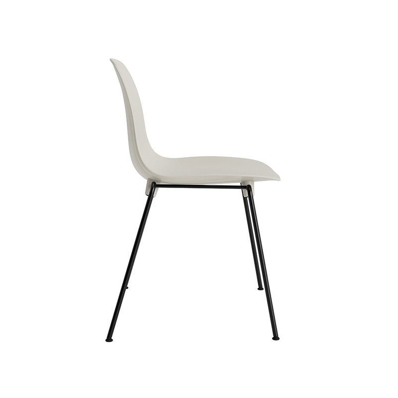 Chaise FORM EMPILABLE Gris clair Normann Copenhagen