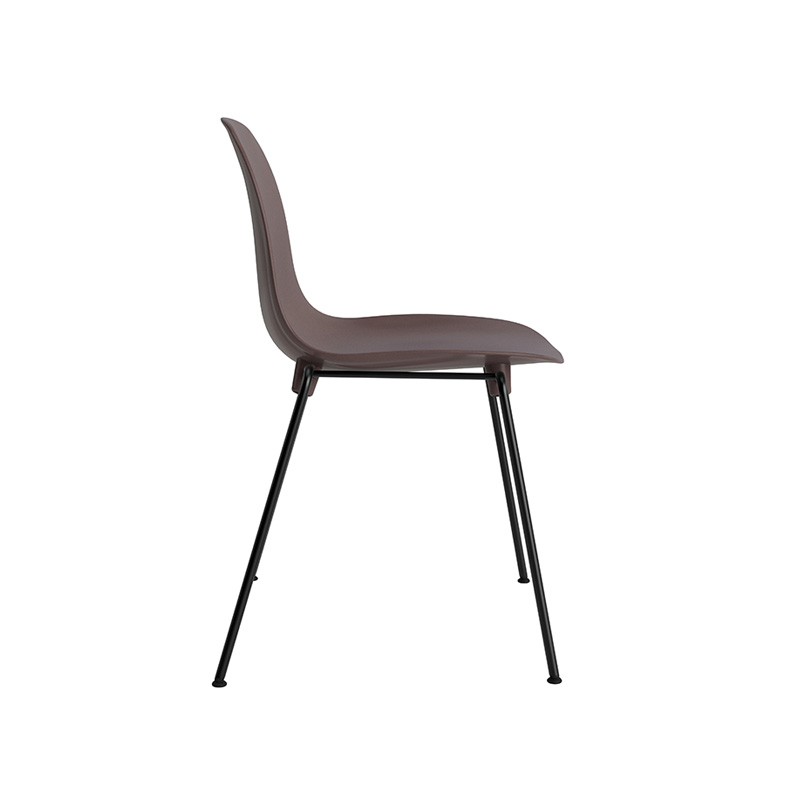 Chaise FORM EMPILABLE Marron Normann Copenhagen