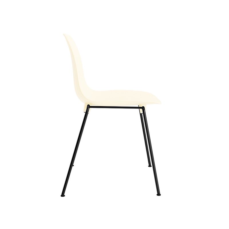 Chaise FORM EMPILABLE Crème Normann Copenhagen
