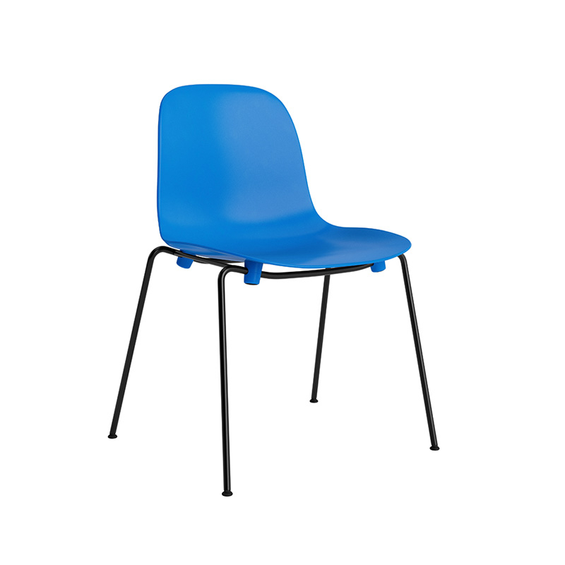 Chaise FORM EMPILABLE Bleu vif  Normann Copenhagen