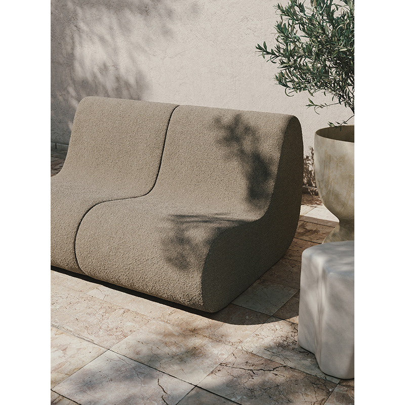 Fauteuil ROULI Bouclé Sable FERM LIVING