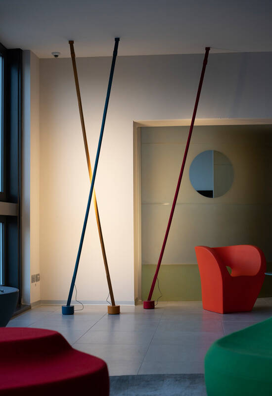 Lampadaire ELASTICA Rouge MARTINELLI LUCE