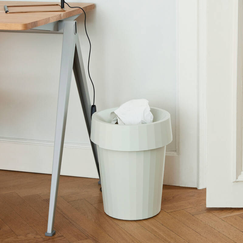 Accessoire de bureau Lot de 6 corbeilles SHADE Blanc cassé HAY