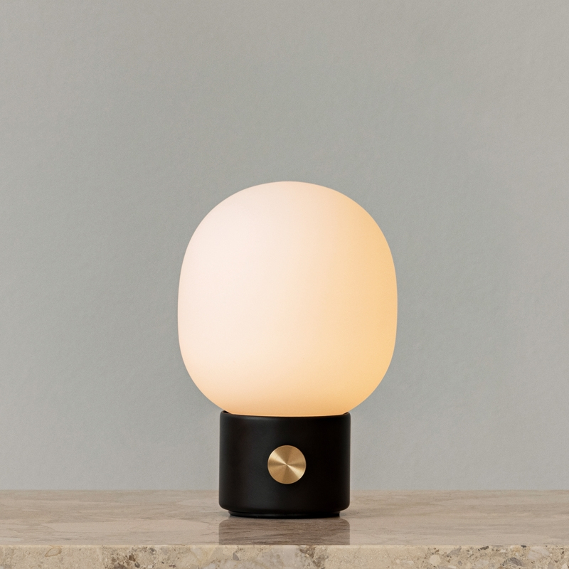 Lampe à poser JWDA PORTABLE Noir AUDO COPENHAGEN