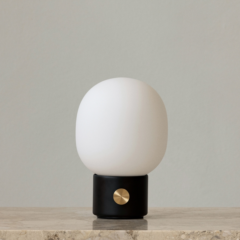 Lampe à poser JWDA PORTABLE Noir AUDO COPENHAGEN