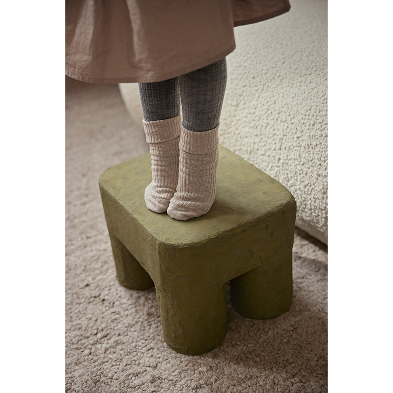 Siège enfant Tabouret PODO Kaki FERM LIVING