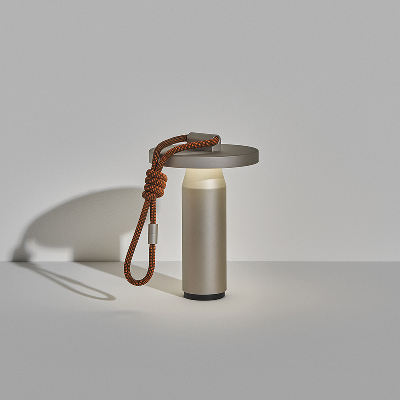 Lampe à poser QUASAR Gris PETITE FRITURE
