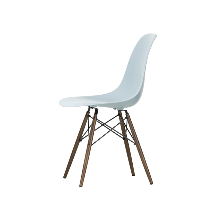 Chaise EAMES PLASTIC CHAIR DSW érable foncé Gris bleuté RE VITRA
