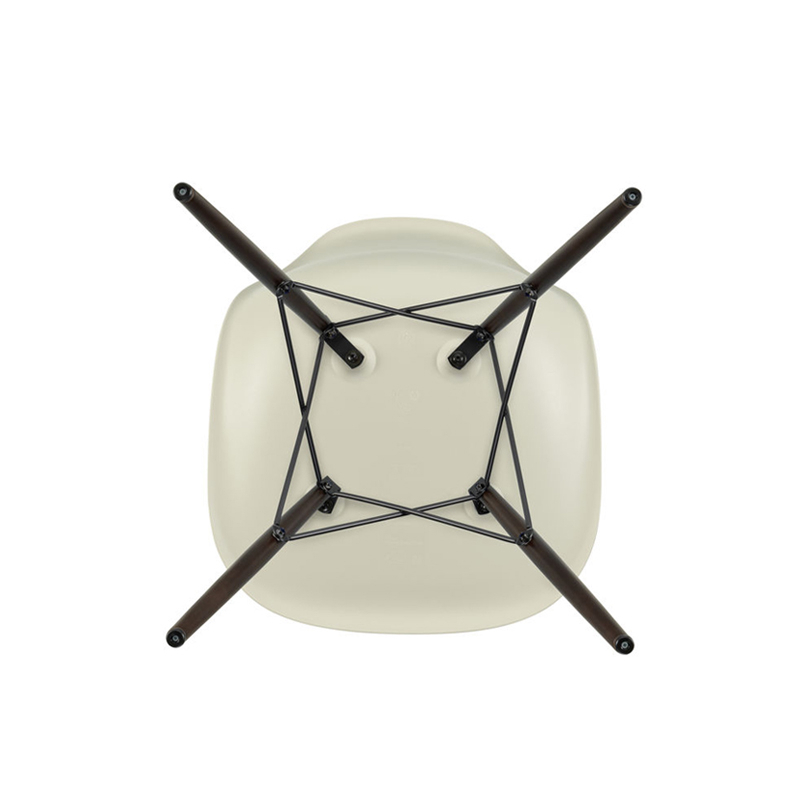 Chaise EAMES PLASTIC CHAIR DSW érable foncé Gris galet RE VITRA