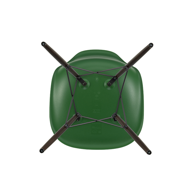 Chaise EAMES PLASTIC CHAIR DSW érable foncé Vert émeraude RE VITRA