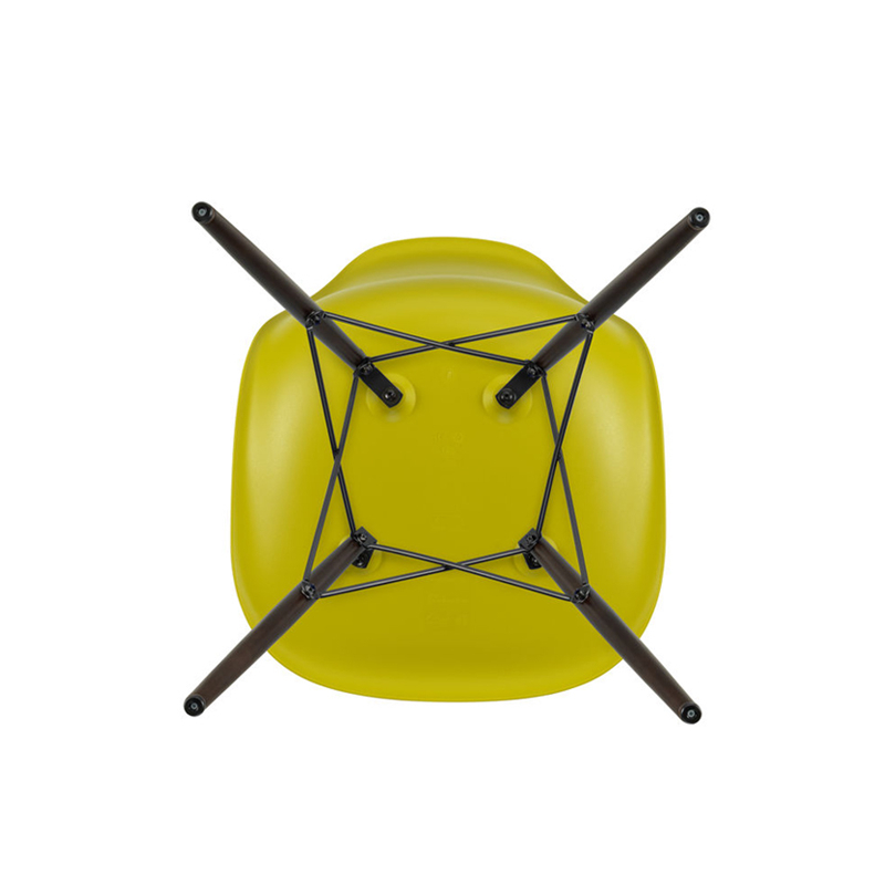 Chaise EAMES PLASTIC CHAIR DSW érable foncé Moutarde RE VITRA