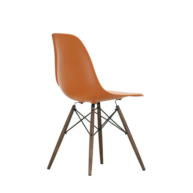 Chaise EAMES PLASTIC CHAIR DSW érable foncé Orange rouille RE VITRA