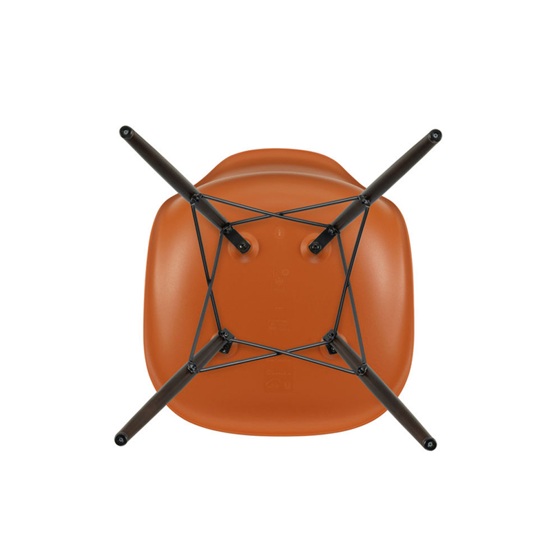 Chaise EAMES PLASTIC CHAIR DSW érable foncé Orange rouille RE VITRA