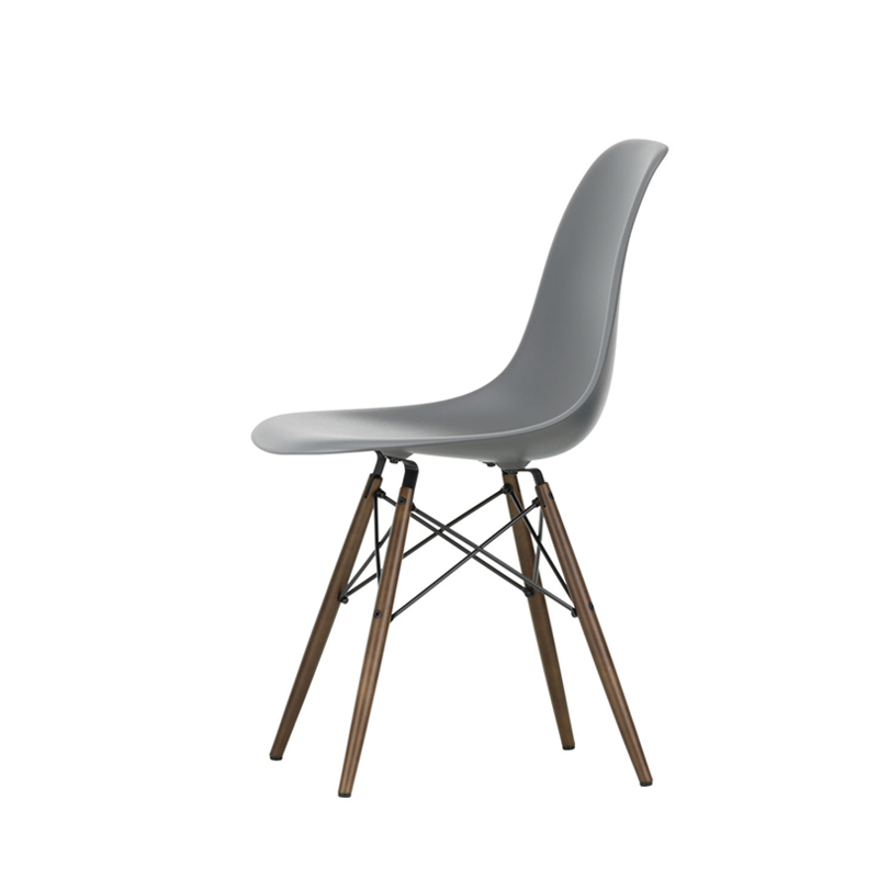 Chaise EAMES PLASTIC CHAIR DSW érable foncé Gris granit RE VITRA