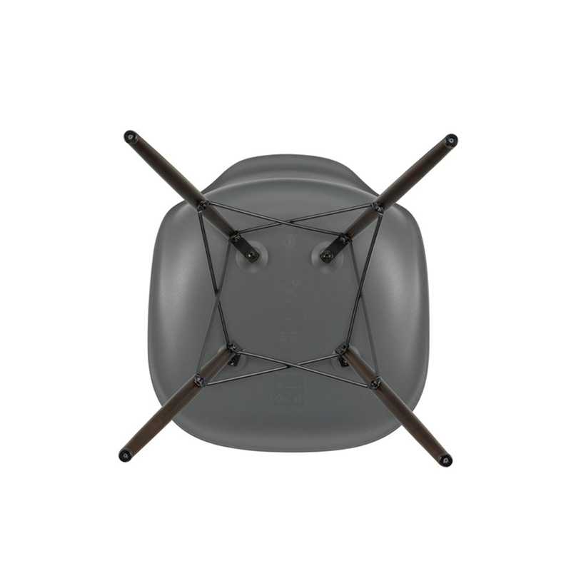 Chaise EAMES PLASTIC CHAIR DSW érable foncé Gris granit RE VITRA