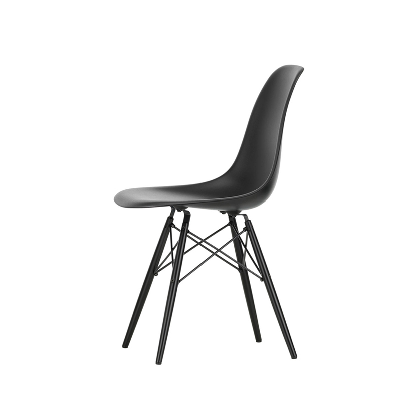 Chaise EAMES PLASTIC CHAIR DSW érable noir Noir RE VITRA