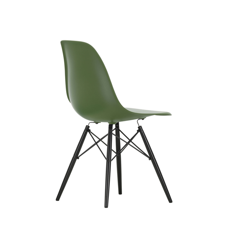 Chaise EAMES PLASTIC CHAIR DSW érable noir Forêt RE VITRA