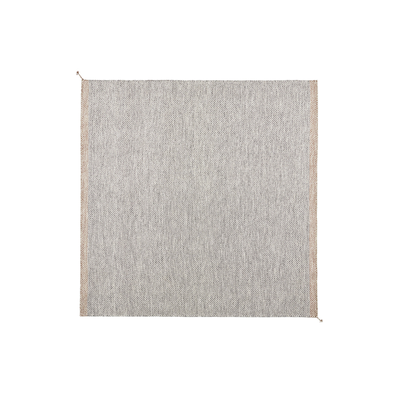 Tapis Tapis PLY 240x240 Noir et blanc MUUTO