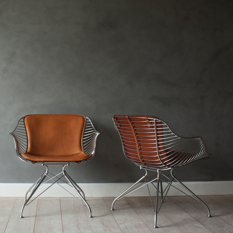 Fauteuil WIRE LOUNGE CHAIR Noir/Cuir Elegance whiskey OVERGAARD & DYRMAN