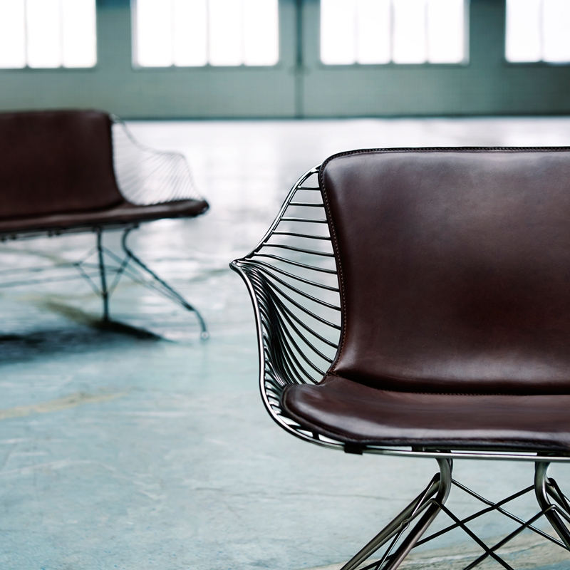Fauteuil WIRE LOUNGE CHAIR Chrome/ Cuir Elegance marron foncé OVERGAARD & DYRMAN