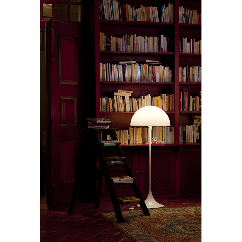 Lampadaire PANTHELLA Blanc opalin LOUIS POULSEN