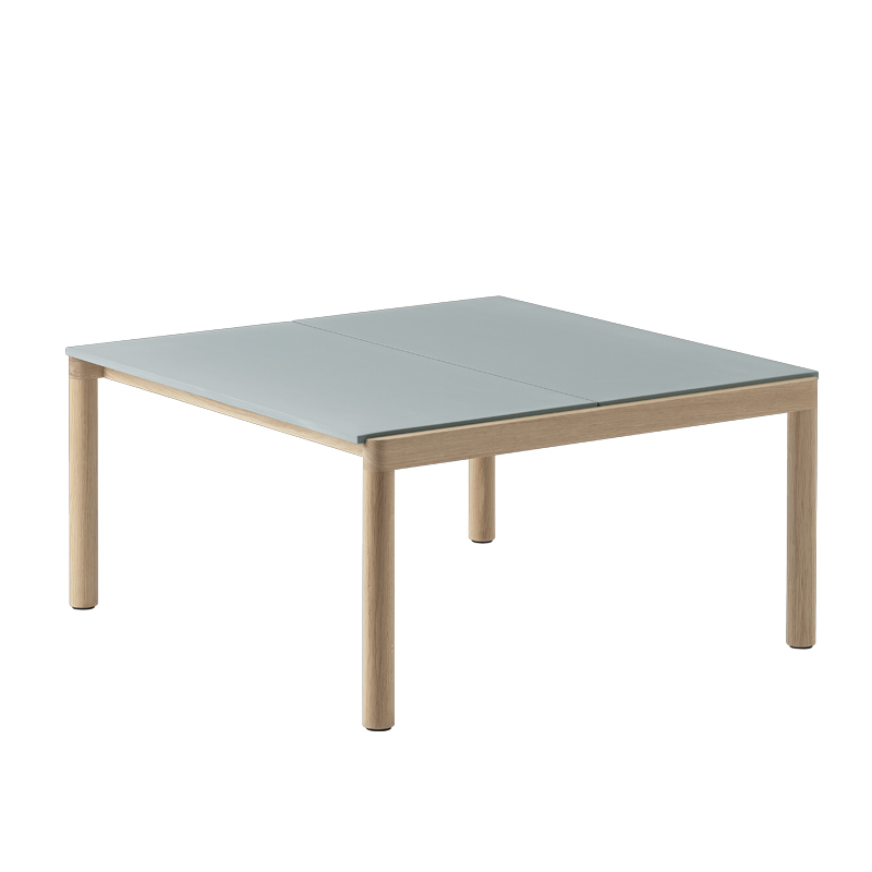 Table basse COUPLE 80x84 Bleu clair / Chêne MUUTO