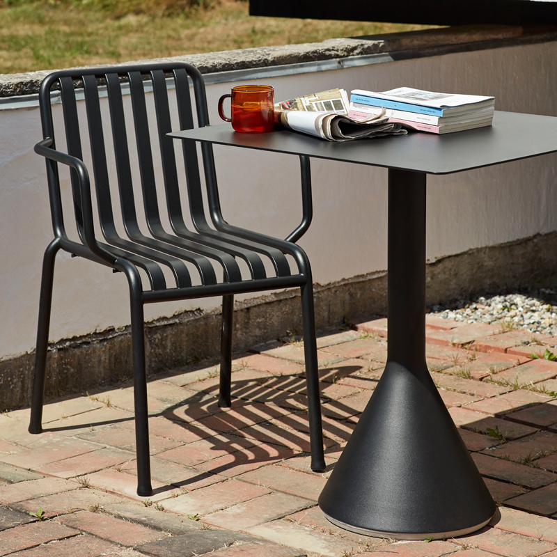 Table extérieur PALISSADE CONE 65x65 Anthracite HAY