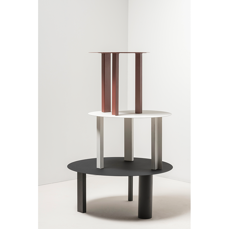 Table TUBES M Noir SERAX