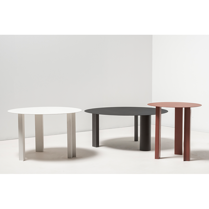 Table TUBES M Noir SERAX